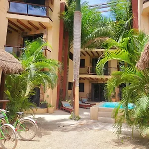 2* Hotel El Jardin
